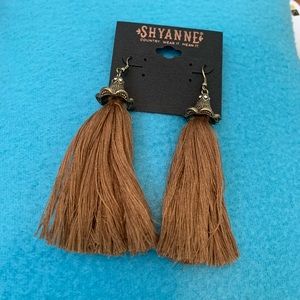 EARRINGS - TASSEL